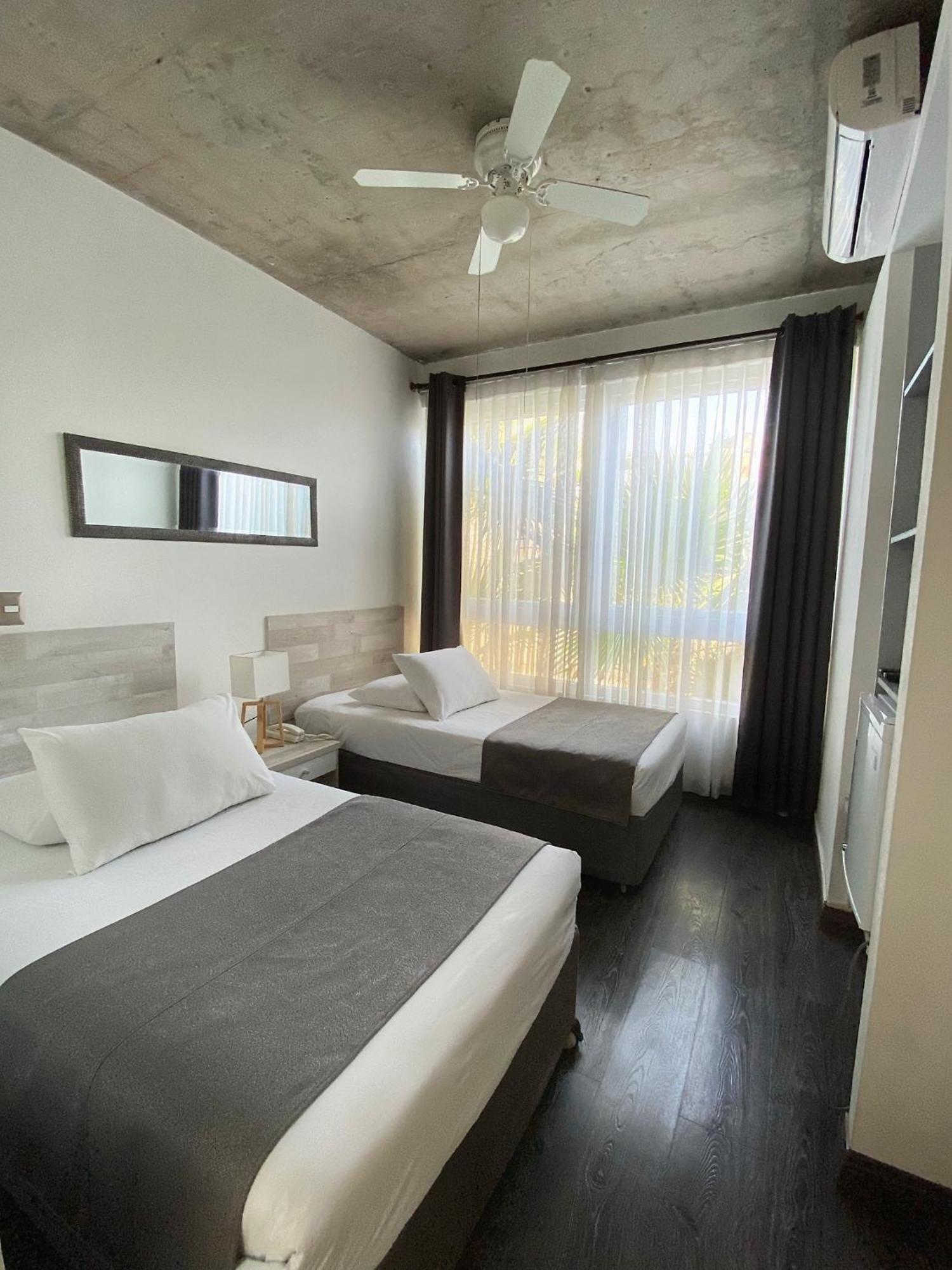 Hotel Puerto Chinchorro Arica Buitenkant foto